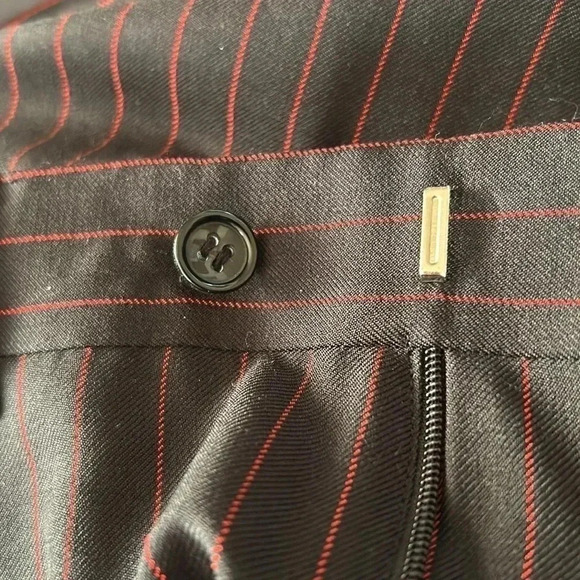 Designed in Italy Wide Leg High Rise Women 32/27 Trouser in Black Red Pinstripe - Picture 11 of 11